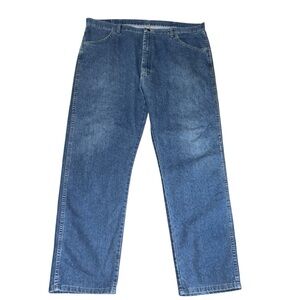 📌 Wrangler Women’s Regular Fit Blue Jeans Size 42x32 Straight Leg Denim